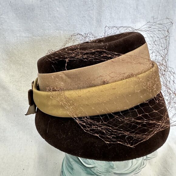 Corona Vintage 50s 60s Brown Velvet Pillbox Cloche Hat With Ribbon Band And Veil main image 6